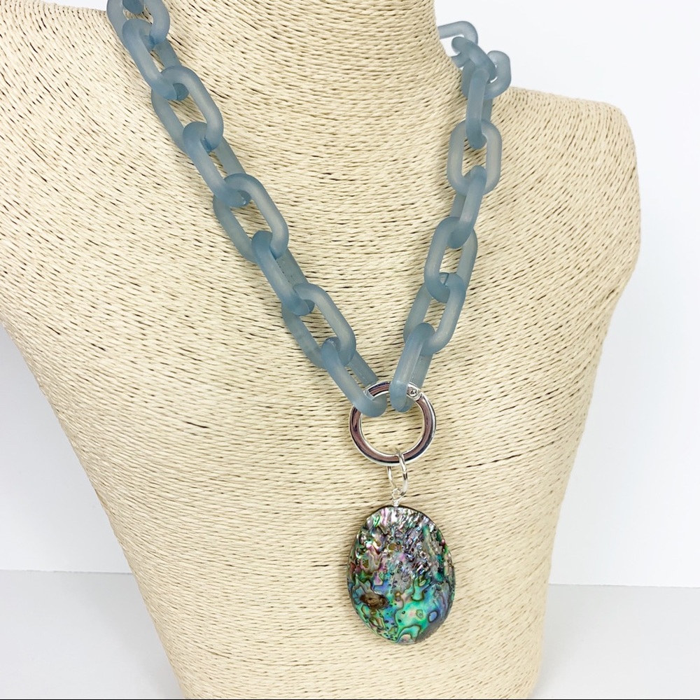 Matte Acrylic Link Necklace with Abalone Pendant